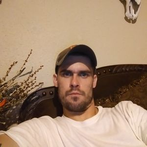 Meet your Posher, Devin